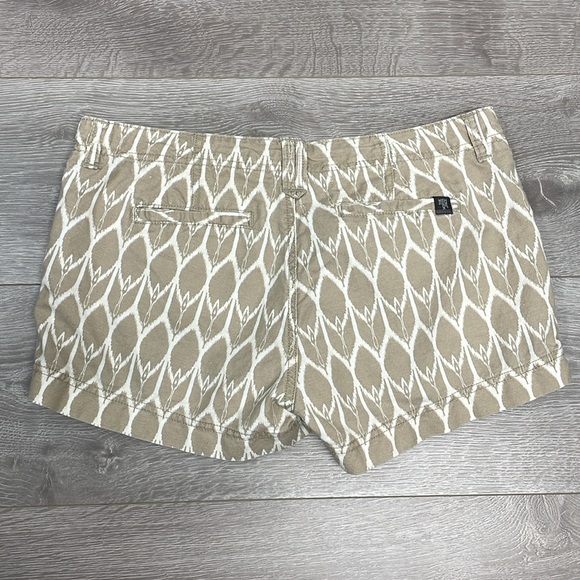 The North Face Maywood Flat Front Linen Blend Tan White Ikat Print Shorts 6 - Picture 15 of 16
